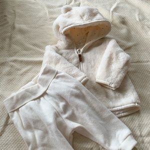 H&M fleece outfit